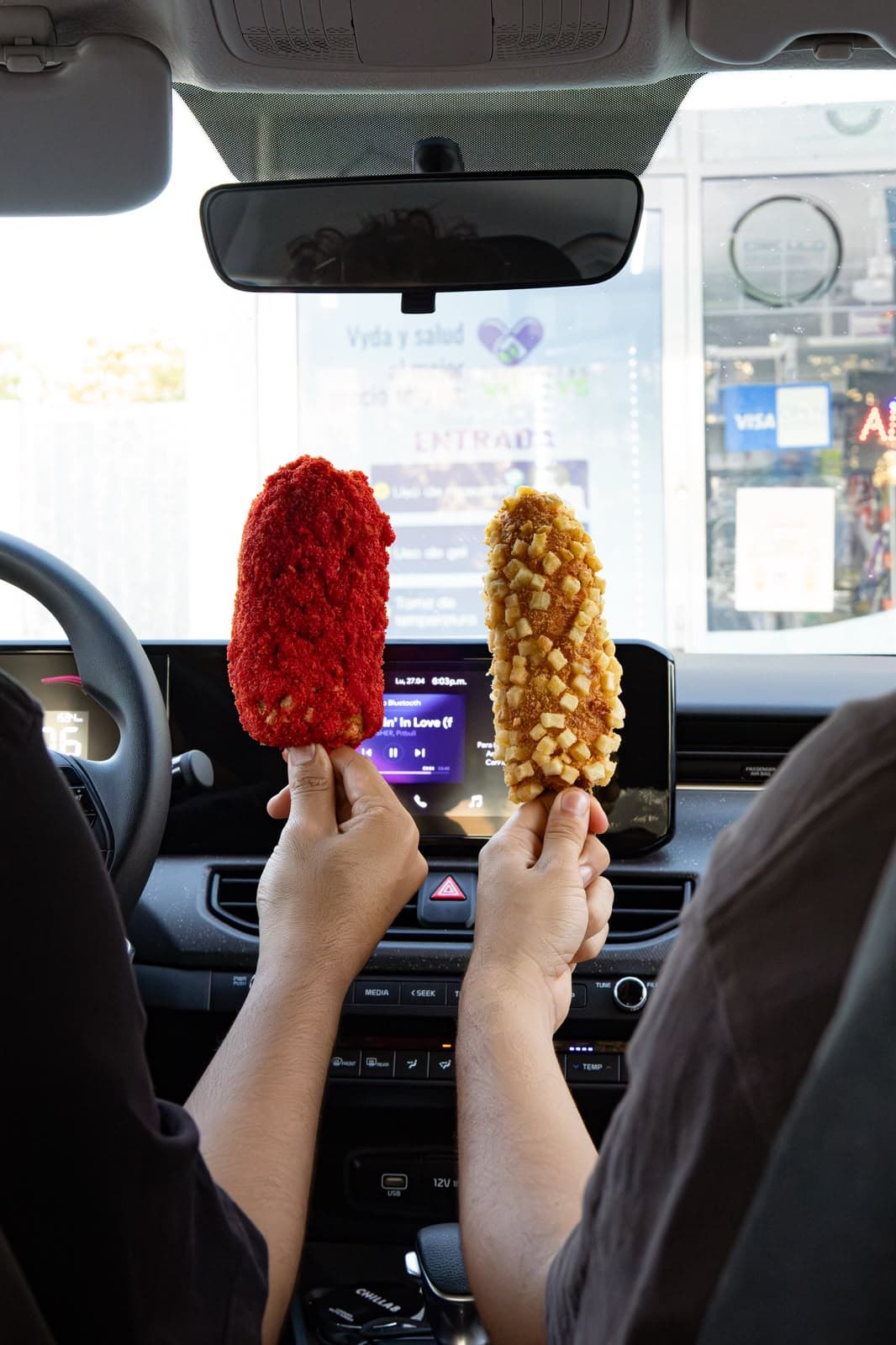 Banderillas Chunky Dogs listas para comer en el auto